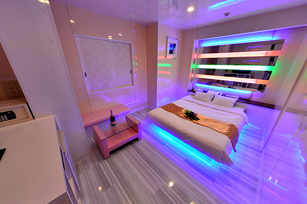 HOTEL THE WEST|八王子駅すぐのカップルズホテル