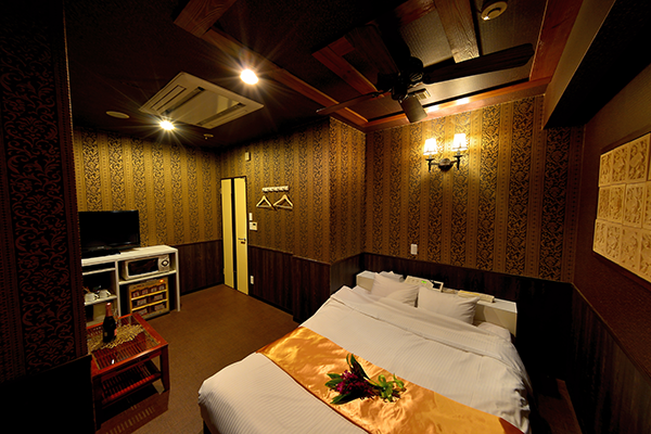 HOTEL THE WEST|八王子駅すぐのカップルズホテル